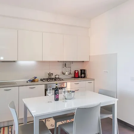 Casa Elena - Bella Vista Apartman Germignaga